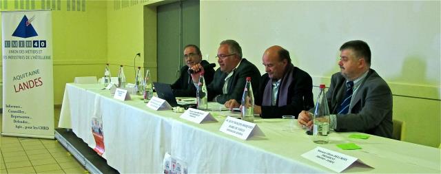 Nicolas Soleil, président de l'Umih 40, Laurent Duc, président national de l'UMIH section Hôtellerie, Alain Bretelle, vice-président de l'Umih 40, Jean-François Broquères, maire de Tartas