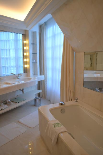 Les salles de bains ont également été refaites à neuf.