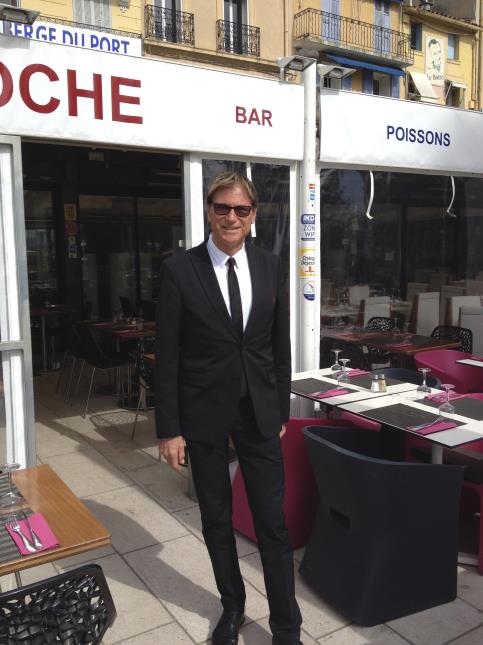 Jean-Pierre Ghiribelli loge une dizaine de ses employés à quelques pas de son établissement, l'Auberge du Port à Bandol. 'Face à la pénurie de main d'oeuvre dans notre secteur et avec des loyers exhorbiants sur la Côté, il est quasiment obligatoire de pro