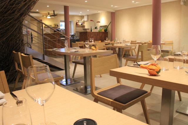 En Pleine Nature Quint Fonsegrives : la salle de restaurant