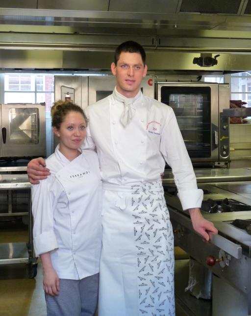 Après avoir remporté le Trophée national de cuisine et de pâtisserie 2014 en mars dernier avec sa commis, Jérémy Desbraux se qualifie pour le Trophée Passion qui aura lieu le 13 octobre prochain.
