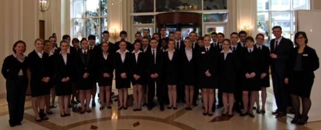 Visite au Méridien de Bruxelles avec les jeunes du lycée Sadi Carnot à Saumur et leurs professeurs accompagnateurs Jean-Michel Knutsen, Stéphane Robin et Emmanuelle Chouteau-Frézon.