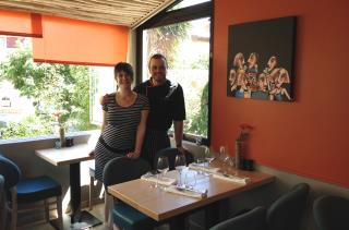 Stéphanie et Maxime d'Orio ont fait le choix d'ouvrir un établissement intimiste où ils travaillent...