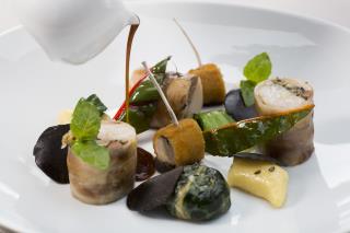 Autour du lapin, la blette et la truffe : le lapin travaillé de trois façons