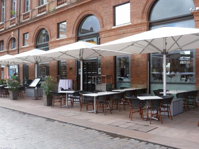 Terrasse toulousaine Place du capitole ,  le Bibent