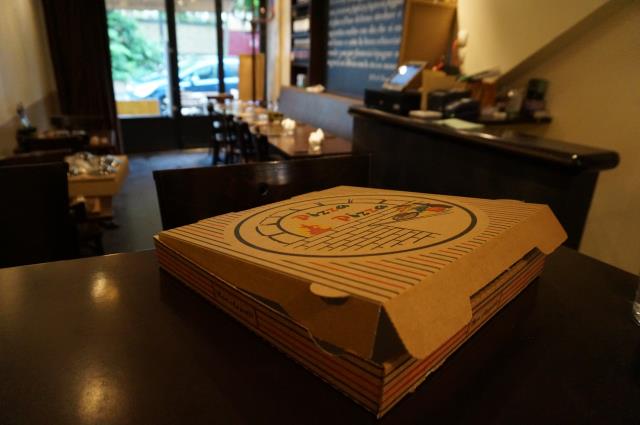 La traditionnelle boîte à pizza (Firstpack).