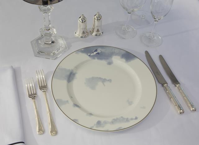 La vaisselle de l'Oiseau Blanc