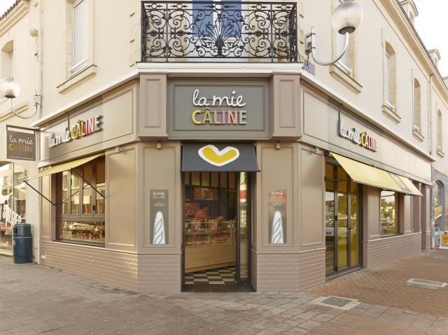 En centre-ville, La Mie Câline vise prioritairement les angles de rue (surface moyenne de 120 à 150 m²).