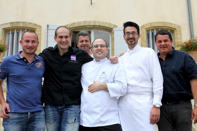 Julien et Laurent Bréchet (à gauche et à droite) entourent Philippe Zemour, Edouard Loubet, Julien Allano et Edward Cristaudo.