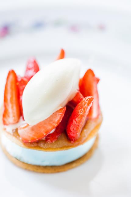 Fraises Sarah Bernhardt.