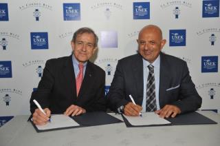 Signature de renouvellement de partenariat entre Dr. Nehme Azouri et André Cointreau.