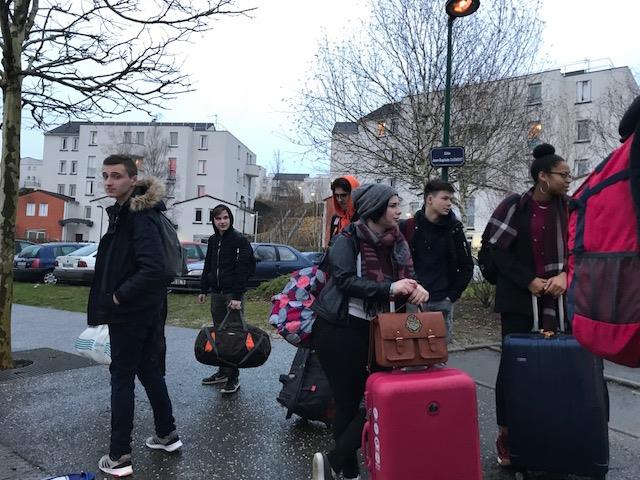 Les BAC Pro cuisine et service de Camille Claudel en partance pour Marseille