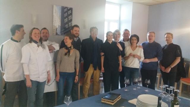 De gauche à droite : Mickaël Guyet, Béatrice Caillaud, Erwan Le Ny, Maud Milcent-Simon, Thomas Leroy, Philippe Quintana, Aurélie Berrué-Pouyet, Catherine Quérard, Sébastien Vilaça, Martina Ricordel, Patrick Sellier (chef d'établissement du lycée), Bernard