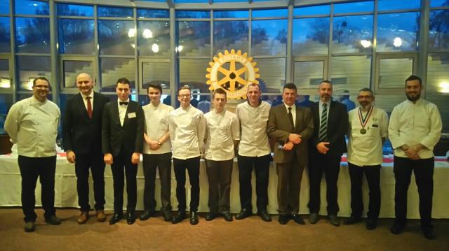 le 1er prix en équipe du concours Rotary : Sullyvan Doux, Valentin Gury, Stéphane Coulon, Victorien Cornu