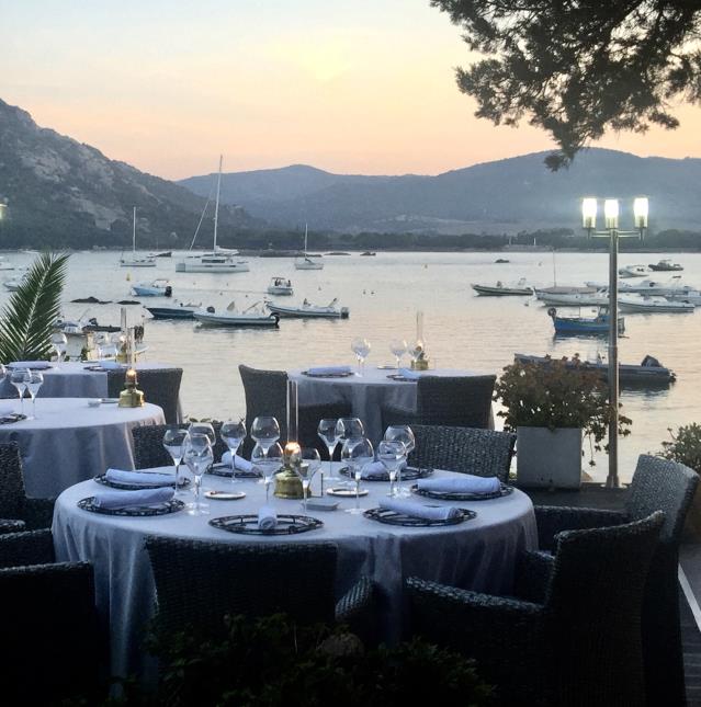 U Santa Marina est installée dans la baie de Palombaggia à Porto-Vecchio