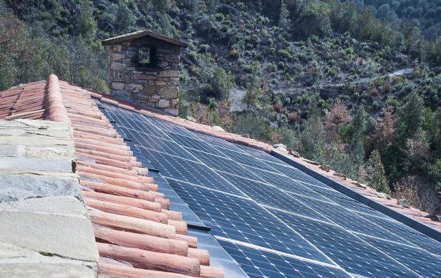 Le toit de l'hôtel Eremito, en Ombrie, permet de produire 10 kWh par jour.