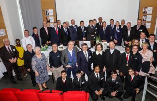 Les nominés du MAF Art de la table, les membres du jury et le corps enseignant du lycée Rabelais de...