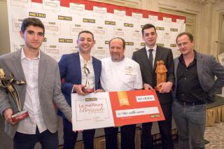Nans Delest (apprenti), Yann Ghazal (cuisinier), Gilles Goujon, Thibault Pontac (maître d'hôtel),...