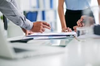 Lors de la négociation, le dossier de vente permet de gagner du temps et favorise la prise de...