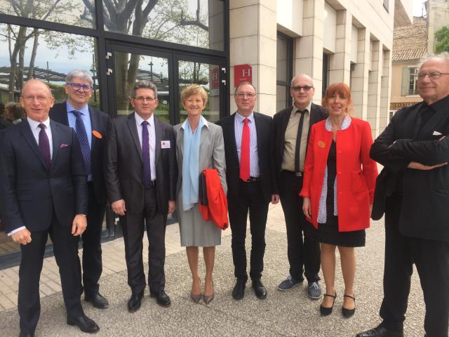 De gauche à droite : Joseph Le Gal (Anephot), Thierry Neyret (lycée Marie-Curie, St-Jean du Gard), Michel Lugnier (Education nationale), Armande Le Pellec-Muller (recteur), Cyrille Jeannes (Aflyht), Bernard Holvoet (lycée Voltaire, Nîmes), Valérie Vauthie