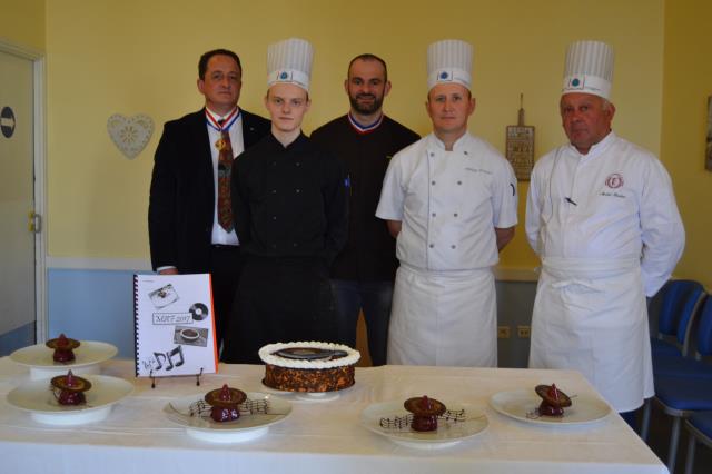 Thomas Lepers en route pour la finale du MAF cuisinier en Dessert de restaurant