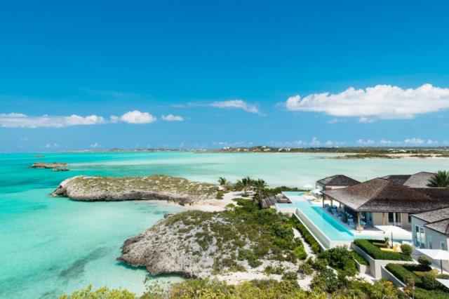 AccorHotels achète Travel Keys, une entreprise de location de résidences privées de luxe.