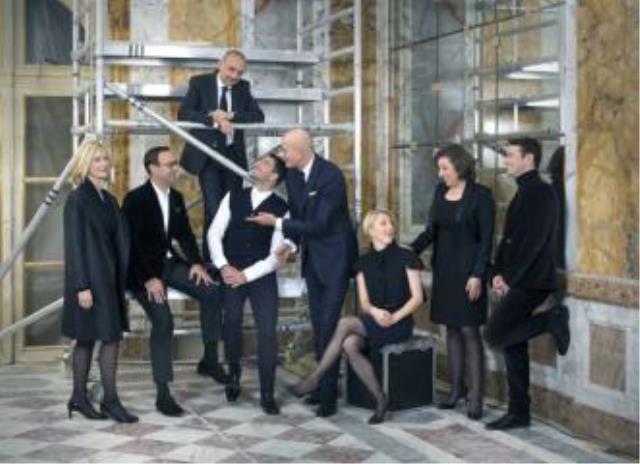 Le Comité Exécutif de l'Hôtel de Crillon, A Rosewood Hotel, de g. à d. : Sophie Chavignat, Jacques Oudinot, Charles Saadoun, Christopher Hache, Marc Raffray, Estelle Lamotte, Anne Cassoudebat, Sébastien Legrand.