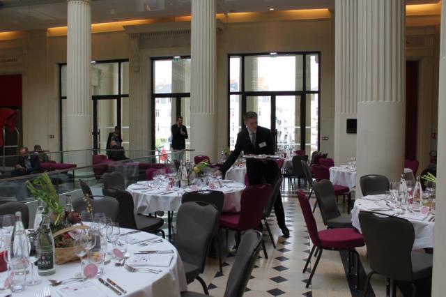 Le menu de cette soirée a été conçu, sera préparé et servi par les élèves du lycée Daniel Brottier