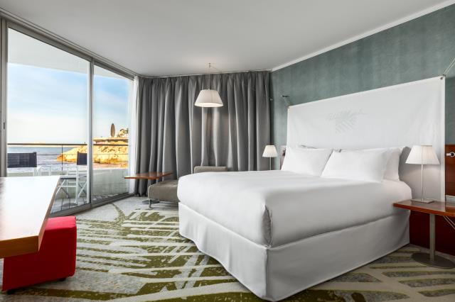 Une chambre du Palm Beach Marseille.