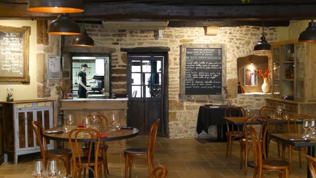 La salle du Relais de Saulx, le restaurant d'Olivier et Nina Streiff à Beaune