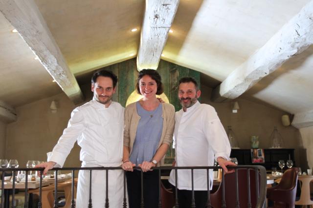 Jacopo Brunero, Victoire Silvant et Dominique Calcerano ont ouvert ensemble Apopino, leur restaurant à Grimaud.