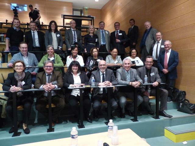 Les participants au séminaire.