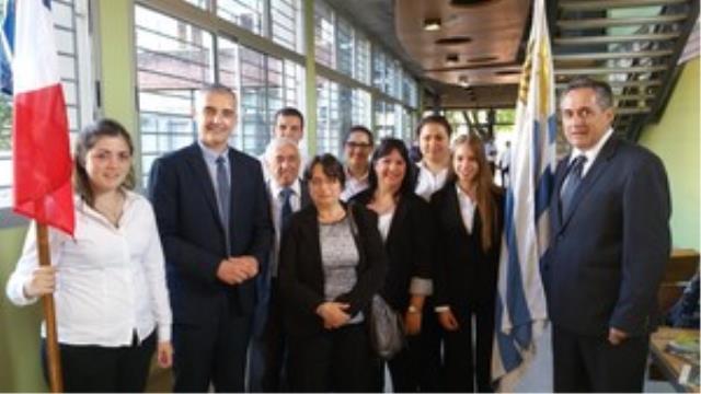 Accord de partenariat entre le lycée Lautréamont et les université hôtelières d'Uruguay