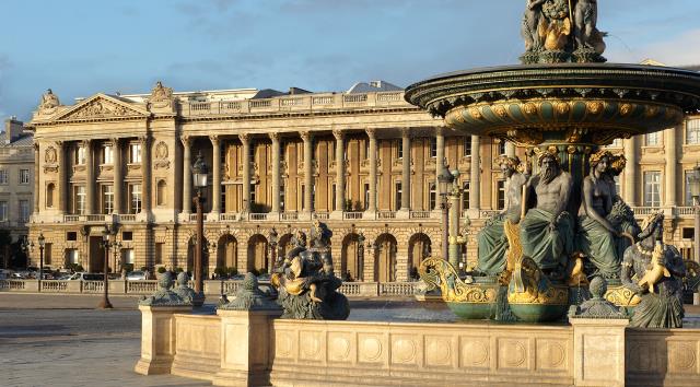 La façade de L'Hôtel de Crillon, A Rosewood Hotel.