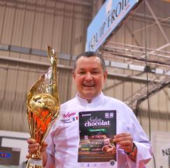 Parrain du salon Chocorrèze, Yannick Maurie, formateur au CFA de Tulle et champion du monde du...