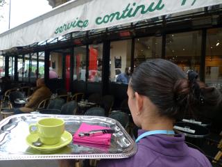 Beaucoup de femmes terminent tard dans la restauration