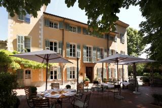 L'Hostellerie de l'Abbaye de La Celle, hôtel 5 étoiles Alain Ducasse à La Celle (Var)