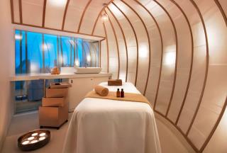 Salle de soin du spa Six Senses du Westin Paris