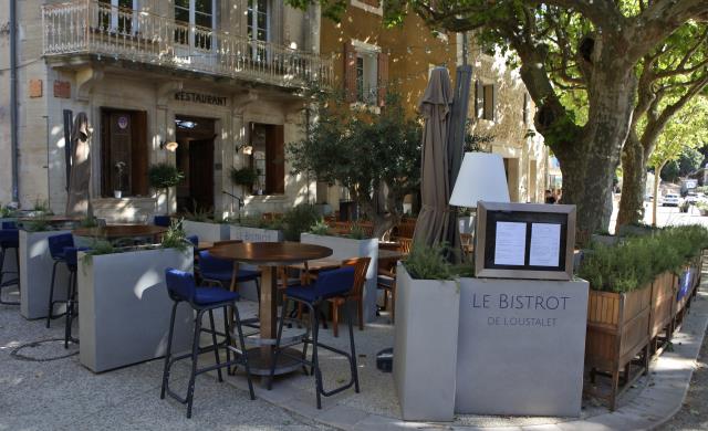 Avec un esprit bistrot haut de gamme, L'Oustalet peut accueillir plus de clients qu'en version gastronomique.