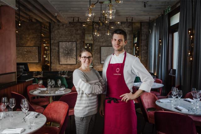 La chef Emily Roux et son mari Diego Ferrari, dans leur restaurant Caractère à Londres