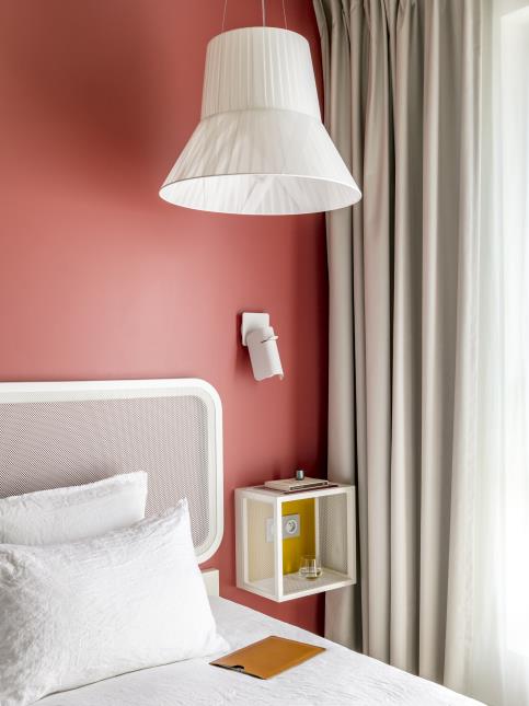 Une chambre de l''Okko Hotels Toulon Centre.