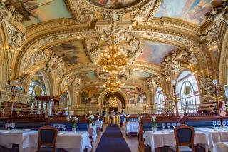 Inauguré en 1901, le Train Bleu a été classé Monument historique en 1972.