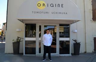 Un nom symbolique et évocateur. En rebaptisant l'ex-restaurant Stephane Derbord 'Origine', le chef Tomofumi Uchimura est bien décidé à écrire sa propre histoire.