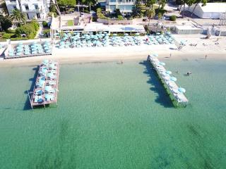 La plage Les Pirates à Juan-les-Pins (Alpes-Maritimes