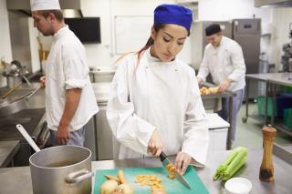 apprentie en cuisine