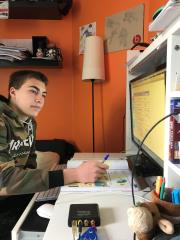 Charlie Morel en classe de 1er Bac pro Service en restauration à Ferrandi Paris