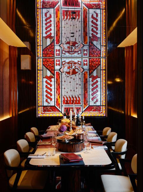 Envie-Le Banquet affiche une décoration soignée.