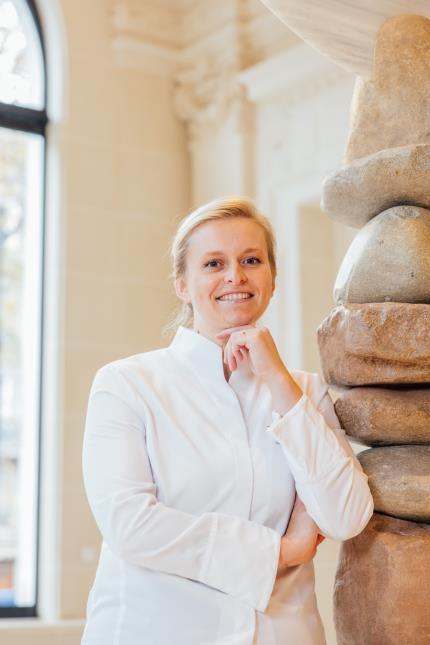 Anne Coruble aime mélanger les codes de la pâtisserie et de la cuisine. 