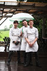 Lunis, Kevin et Théo,  trois chefs aux  fourneaux et beaucoup d'amitié en prime