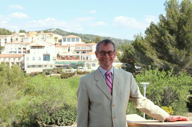 Pierre Sancho, directeur du complexe hôtelier Dolce Frégate à Saint-Cyr-sur-Mer.